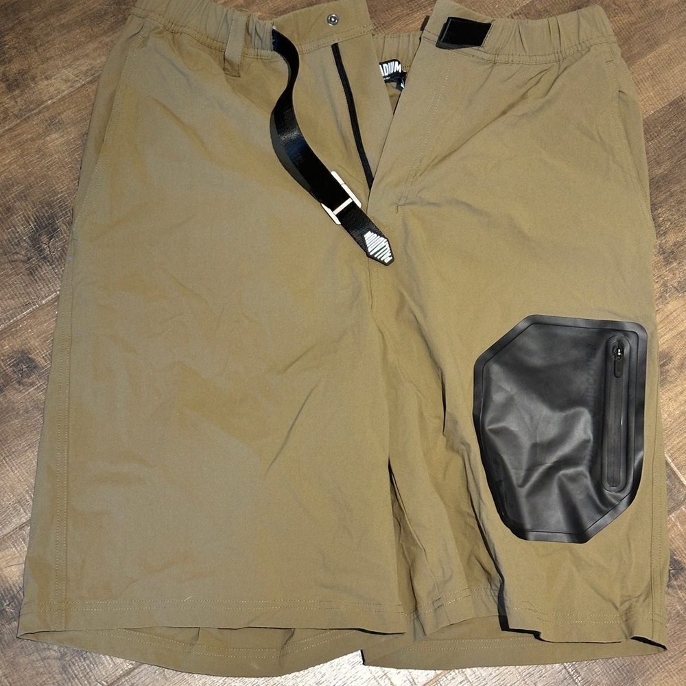 Palladium Men's Tan Cargo Shorts with Black Pocket